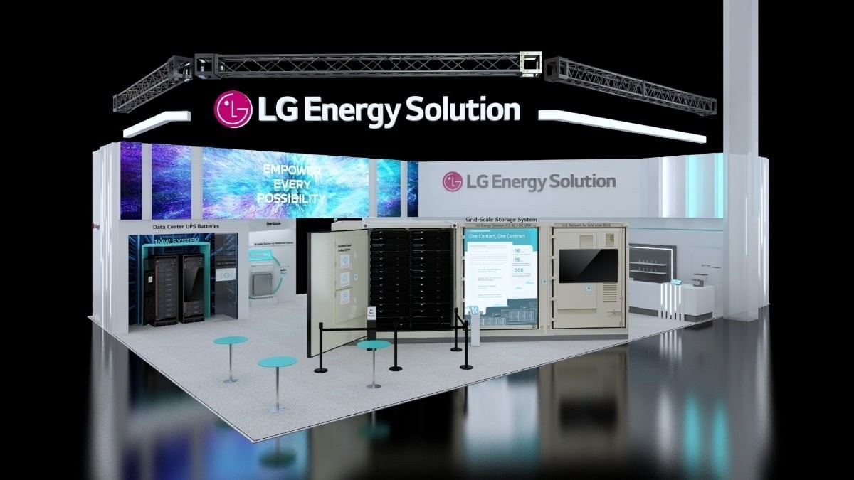 LG Energy Solution's booth at RE+ 2025, North America's largest renewable energy exhibition, held in Las Vegas in September 2025, where the battery-maker showcased grid-scale storage, AI data center and UPS batteries, as well as residential systems, under the theme "One Stop ESS Solutions" (LG Energy Solution)