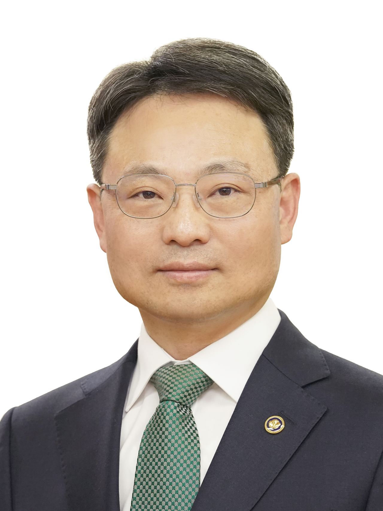 Park Eun-sik, minister of the Korea Forest Service  (KFS)