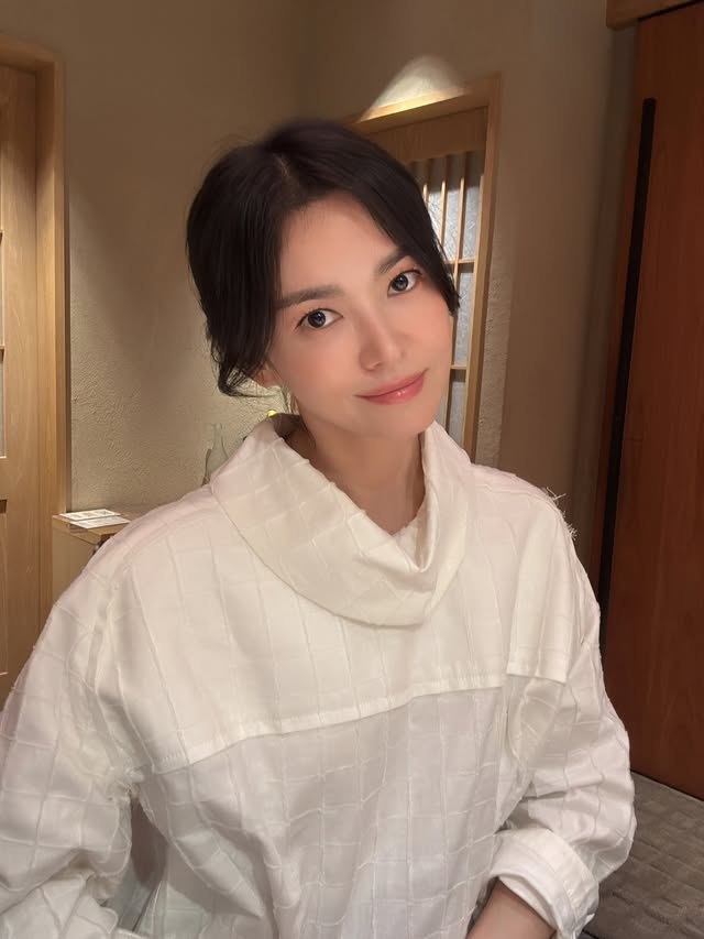 사진=송혜교 채널