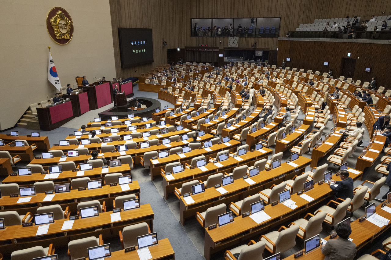 Joo Ho-young, a lawmaker of the main opposition People Power Party, speaks at a plenary session of the National Assembly in Seoul on Thursday. (Yonhap)