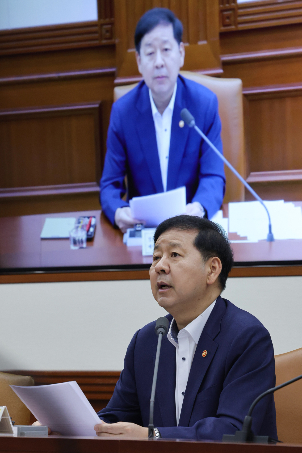 구윤철 부총리 겸 재정경제부 장관이 31일 서울 종로구 정부서울청사에서 열린 비상경제본부회의 겸 경제관계장관회의 겸 민생물가 특별관리 관계장관 TF 회의에서 모두발언을 하고 있다. [연합]