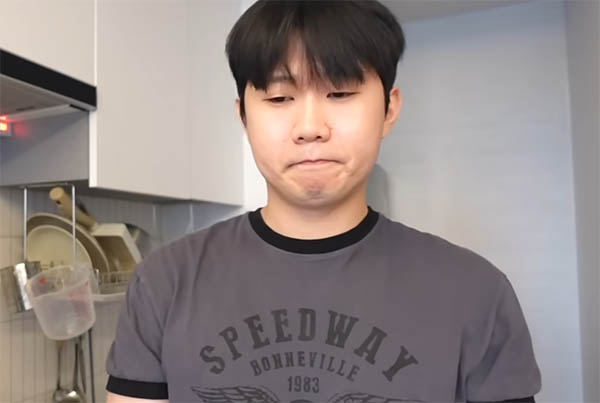 A screenshot from the YouTube channel 'Korean Teacher Daebojjang'