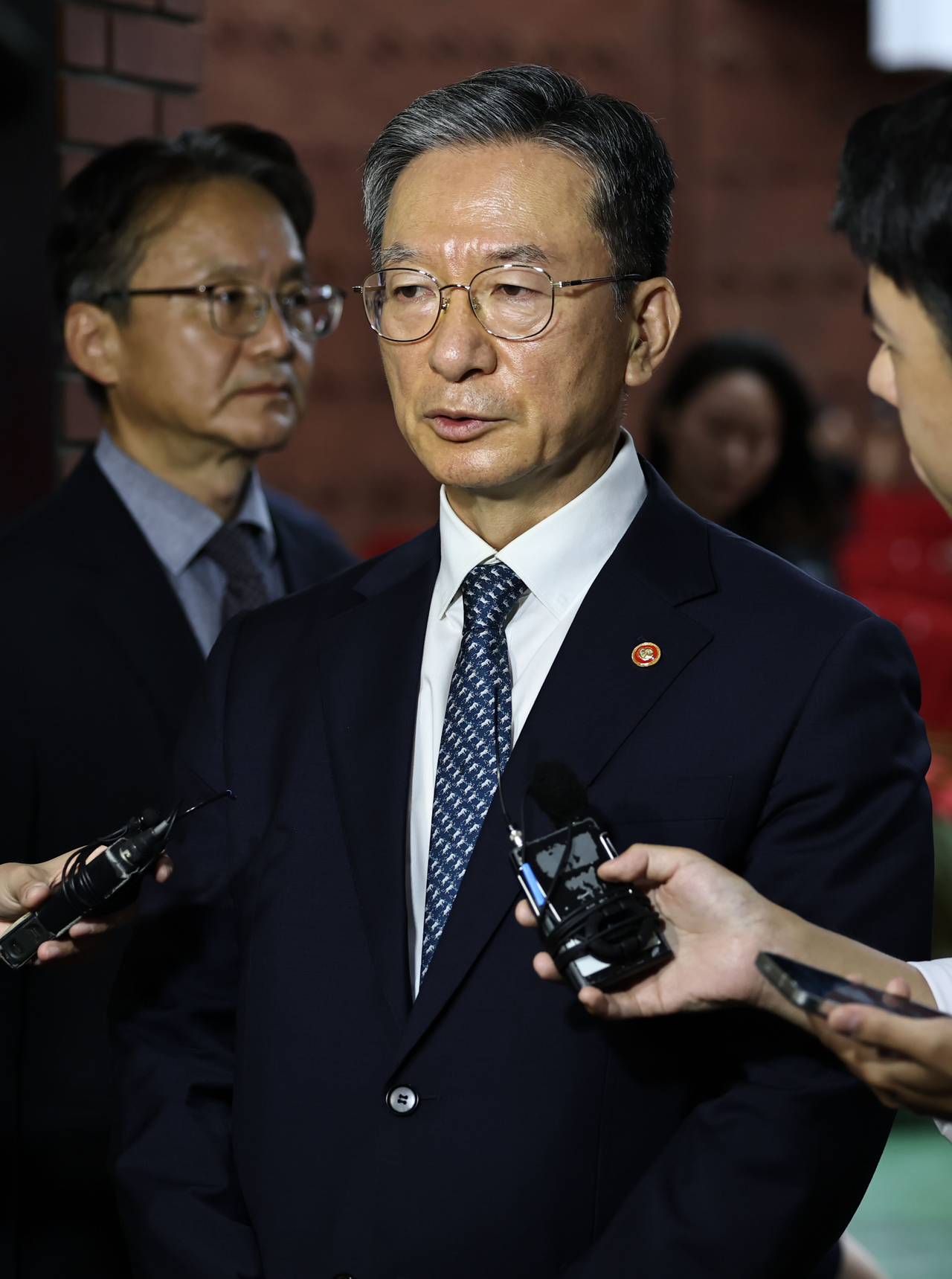 Justice Minister Jung Sung-ho speaks to the press on Aug. 3 (Yonhap)