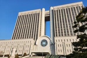 [단독] 진흙탕 싸움 고려아연 분쟁 새국면…‘첫번째 표 대결’ 임시주총 취소 소송, 법원 화해권고결정[세상&]