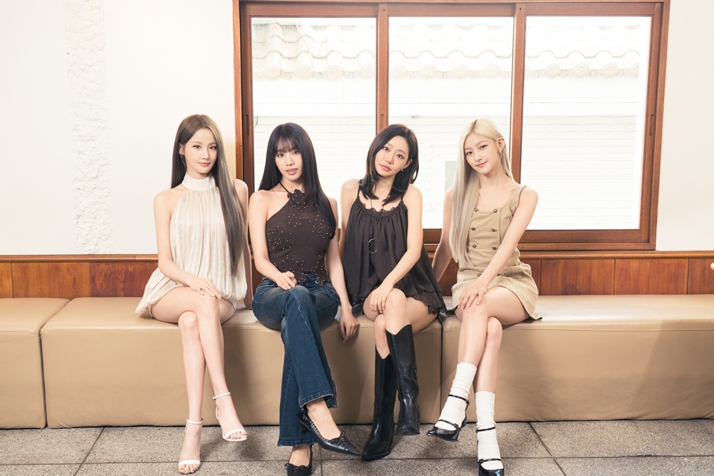 Kiss of Life: “Sweat” Seals Their Reign as K-Pop’s Summer Queens