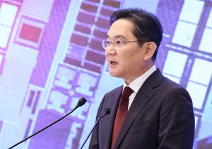 Samsung chief tops dividend earners in H1