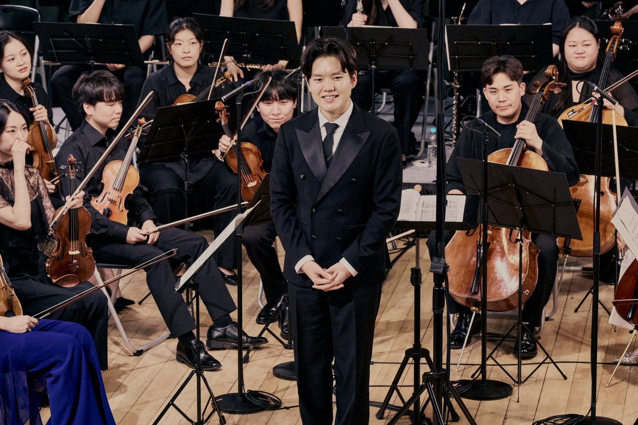 Park Geun-tae conducts the finale of The House Concert's July Festival [The House Concert]
