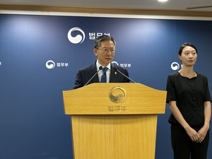 보완수사권 극심한 진통…정성호 “검사 역할 여전히 중요” [세상&]