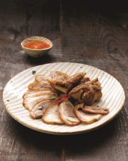 Jokbal, braised pig's trotters