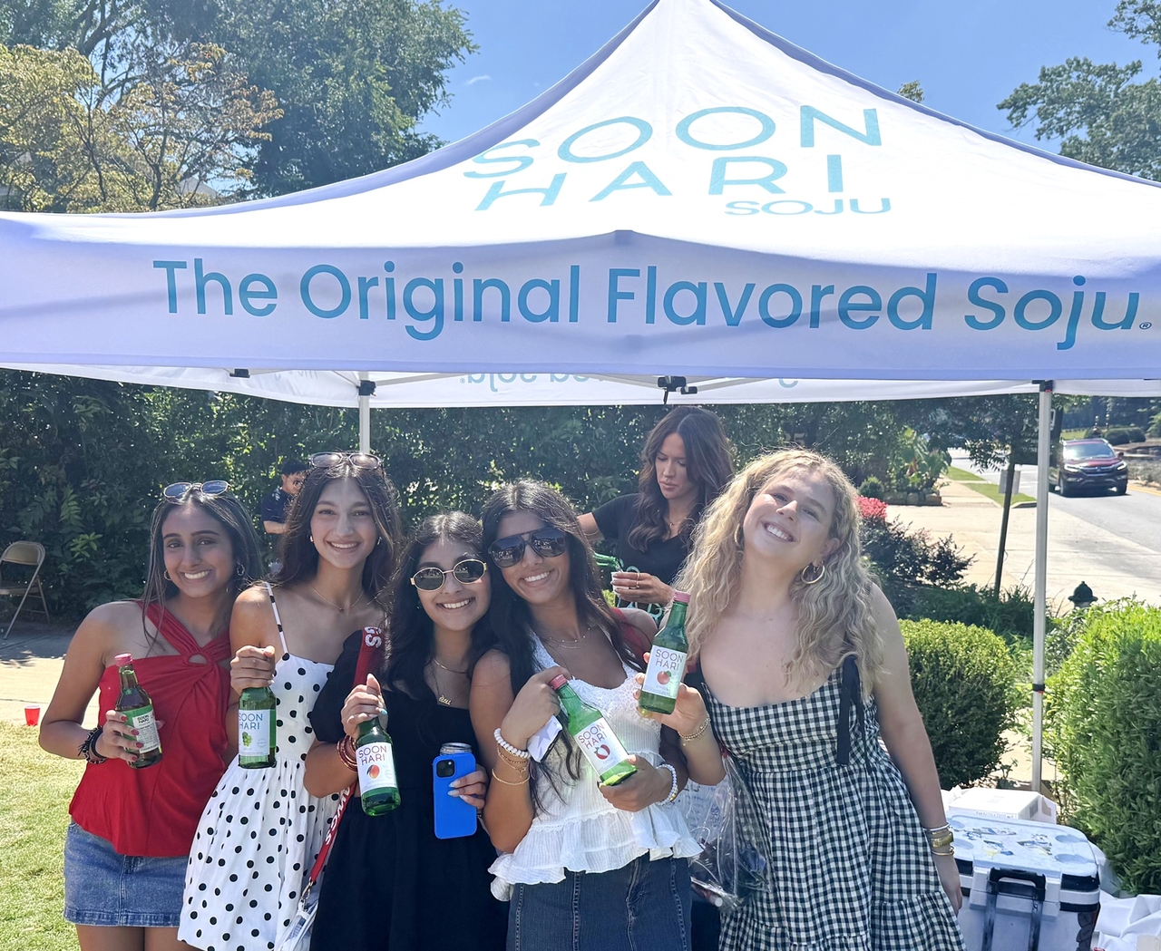 Lotte Chilsung Beverage conducts an offline marketing campaign of its soju brand Soonhari in the United States. (Lotte Chilsung Beverage)