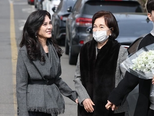 이부진 아들 "스마트폰 끊어라"...재수생 10명 중 8명 "인간관계도 줄... - 뉴스 썸네일 이미지