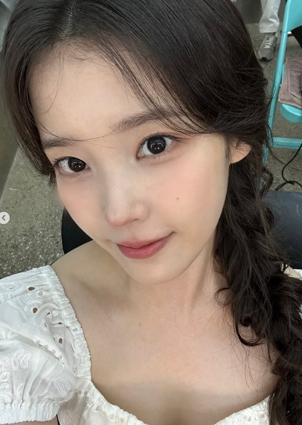 아이유 채널
