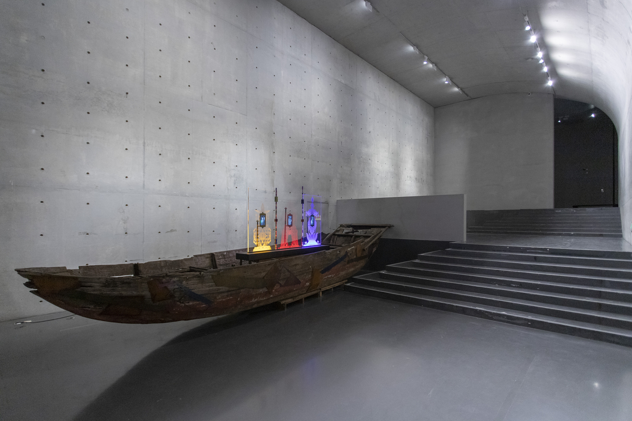 Installation view of "Wallace Chan: Vessels of Other Worlds" at Long Museum West Bund in Shanghai (JJYPHOTO/Wallace Chan)