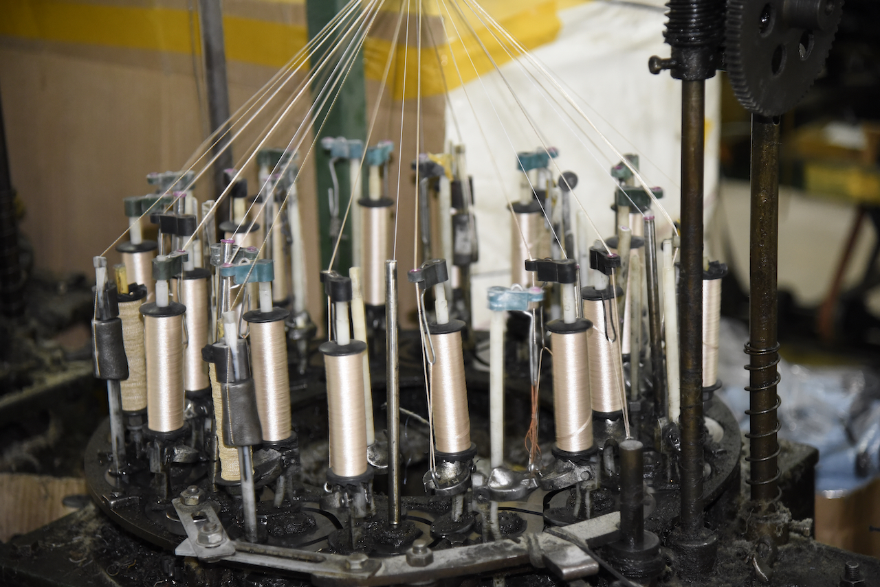A Kknekki bracelet in the making at the factory in Korea (Bon Dep)