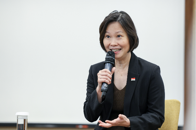 Singapore Minister of State Gan Siow Huang speaks to reporters at the Ministry of Foreign Affairs in Singapore on Thursday. (ASEAN-Korea Center)