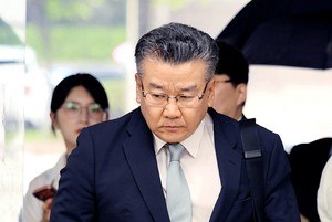 ‘관저이전 21그램 문제없다’던 유병호…종합특검, ‘부실 감사’ 구속 기소 [세상&]
