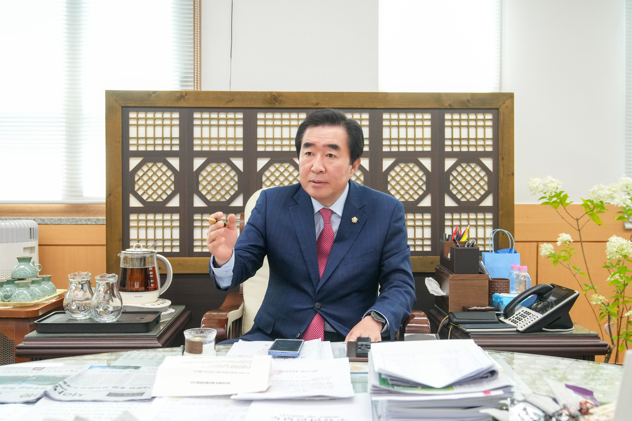 임활 경주시의회 의장은 7일 헤럴드경제와의 인터뷰를 통해 “경주시의회는 단순히 안건을 처리하는 기관을 넘어 언제나 시민과 함께 성장하고 신뢰받는 의회로 기억될 수 있도록 동료 의원들과 힘과 지혜를 모으겠다”고 말했다.[경주시의회 제공]