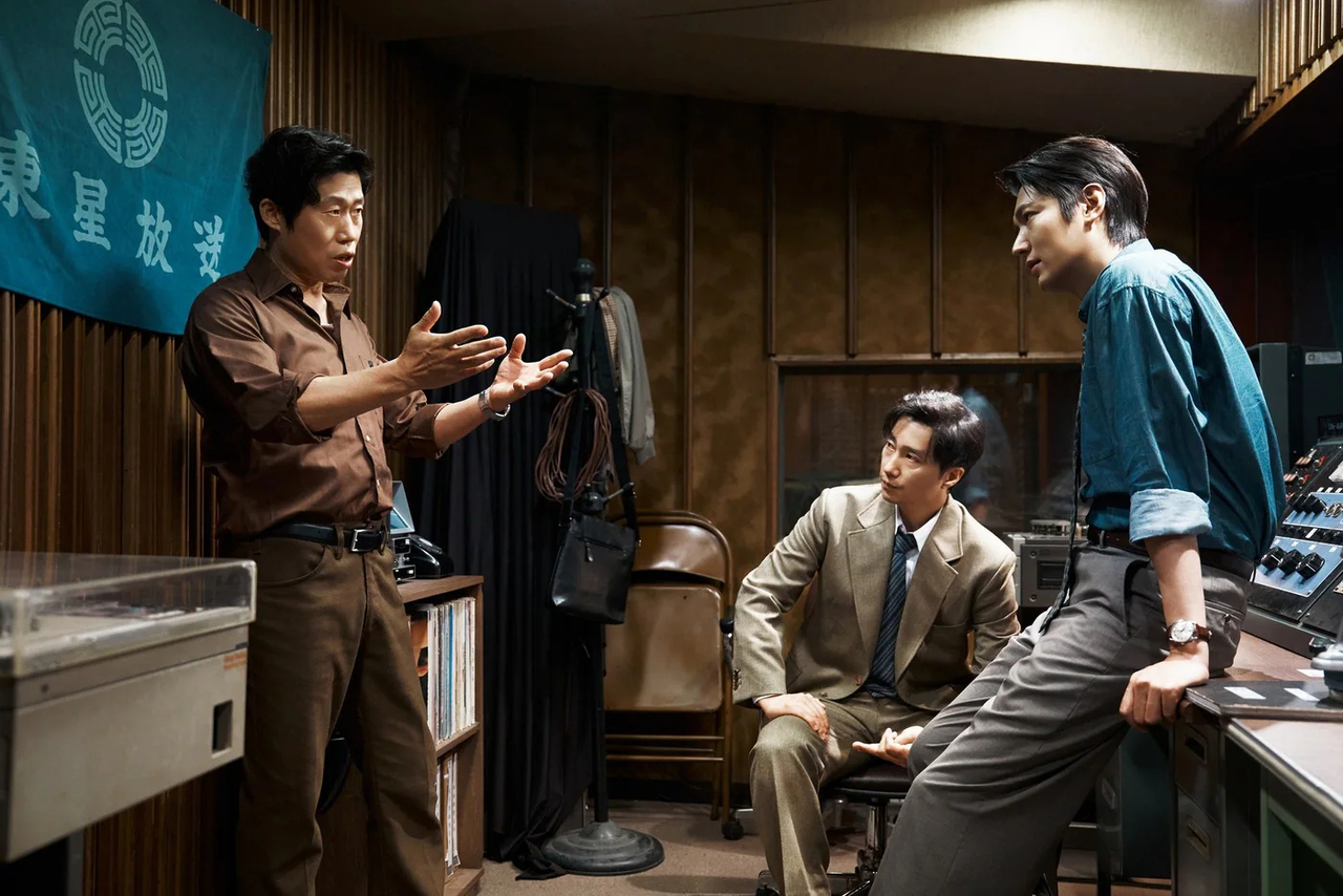 From left: Yoo Hae-jin, Park Hae-il and Lee Min-ho star in "The Assassin(s)." (Hive Media Corp)