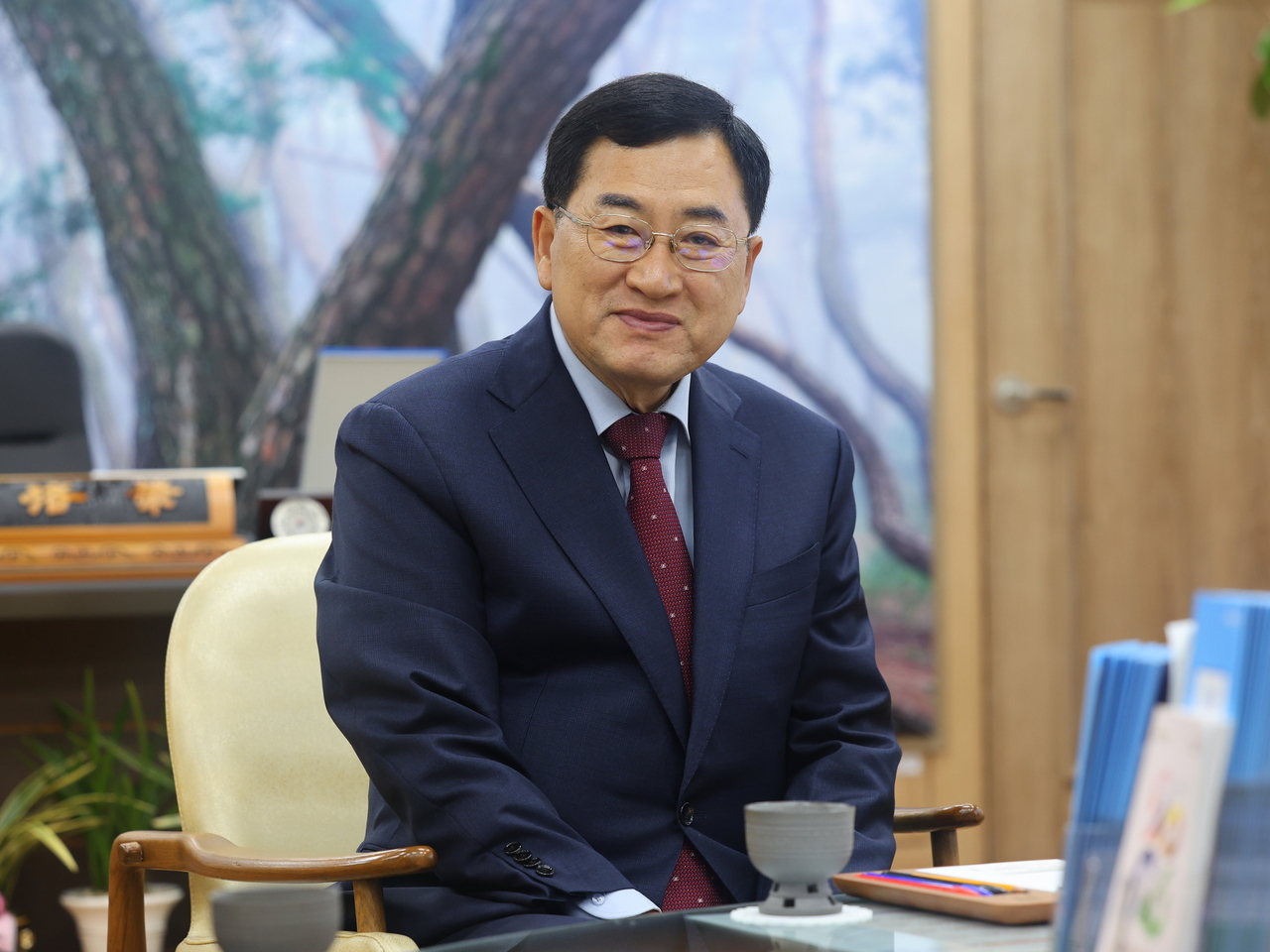 Gyeongju Mayor Ju Nak-young speaks with The Herald Business on Monday about his policy priorities for his third term and plans to revitalize the local economy. [Gyeongju City]