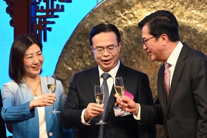 메모리는 CXMT·AI 인프라는 중지이노라이트...당신의 선택은 - 뉴스 썸네일 이미지