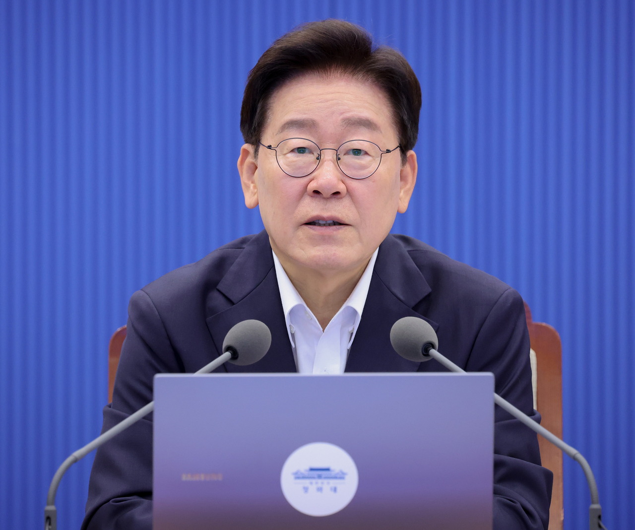 이재명 대통령이 6일 청와대에서 열린 수석보좌관회의에서 발언하고 있다. [연합]