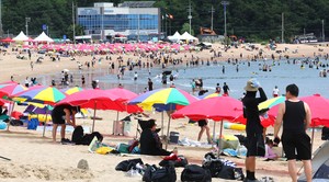 “쌀쌀해 이불 찾았다” 날씨 왜이래?…폭염 아직 끝나지 않았다 [세상&]