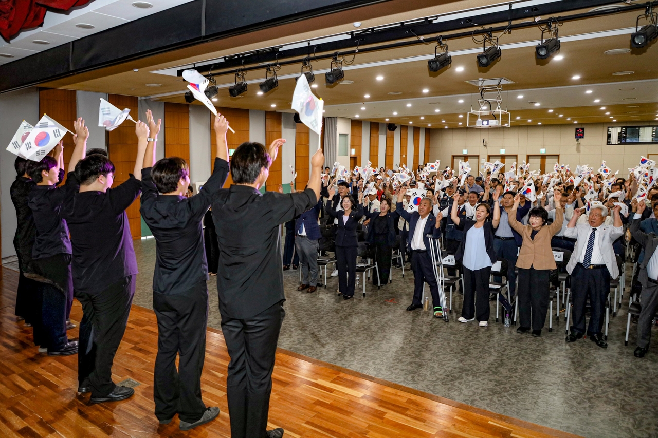만세 3창