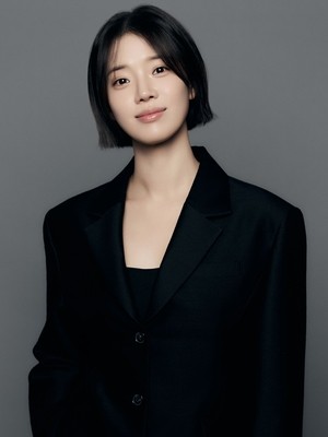 임세미, 연극 ‘유리동물원’ 캐스팅..김성령·장승조 등과 호흡(공식)