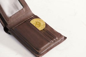 개인은 사흘 만에 옮겼는데…기업은? [크립토 인사이트]