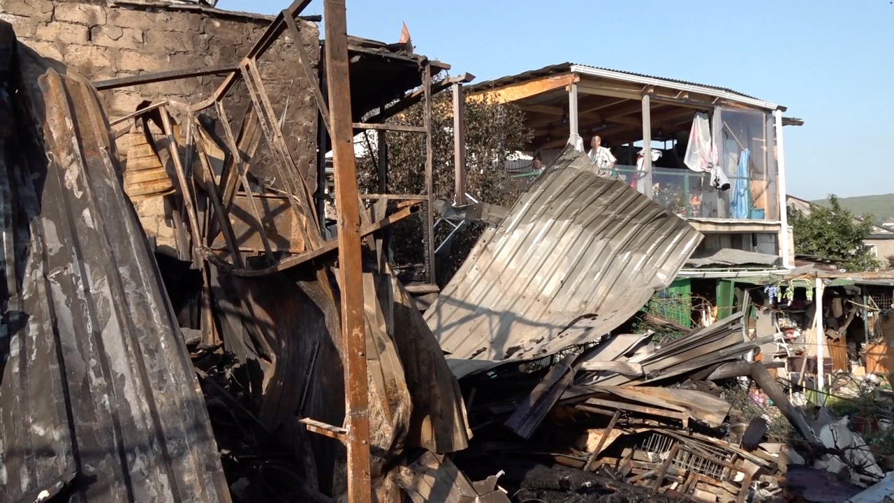 A damaged private house following an overnight attack in Novorossiysk, Russia, Wednesday (Reuters-Yonhap)