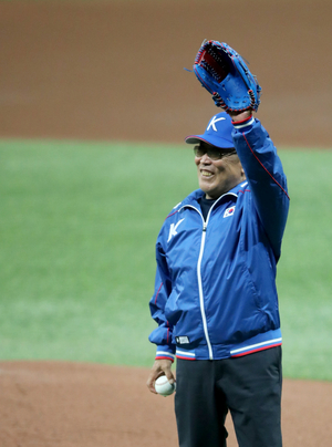 Korean baseball legend Baek In-chun in critical condition