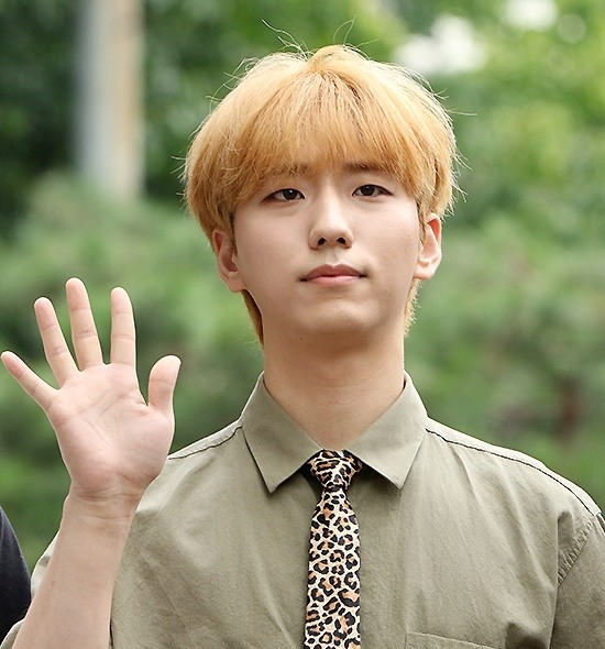 Gunil Leaves Xdinary Heroes Over Sasaeng Remarks, JYP Confirms