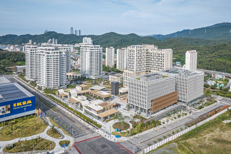[사진=오시리아 라우어, 한화 건설부문]