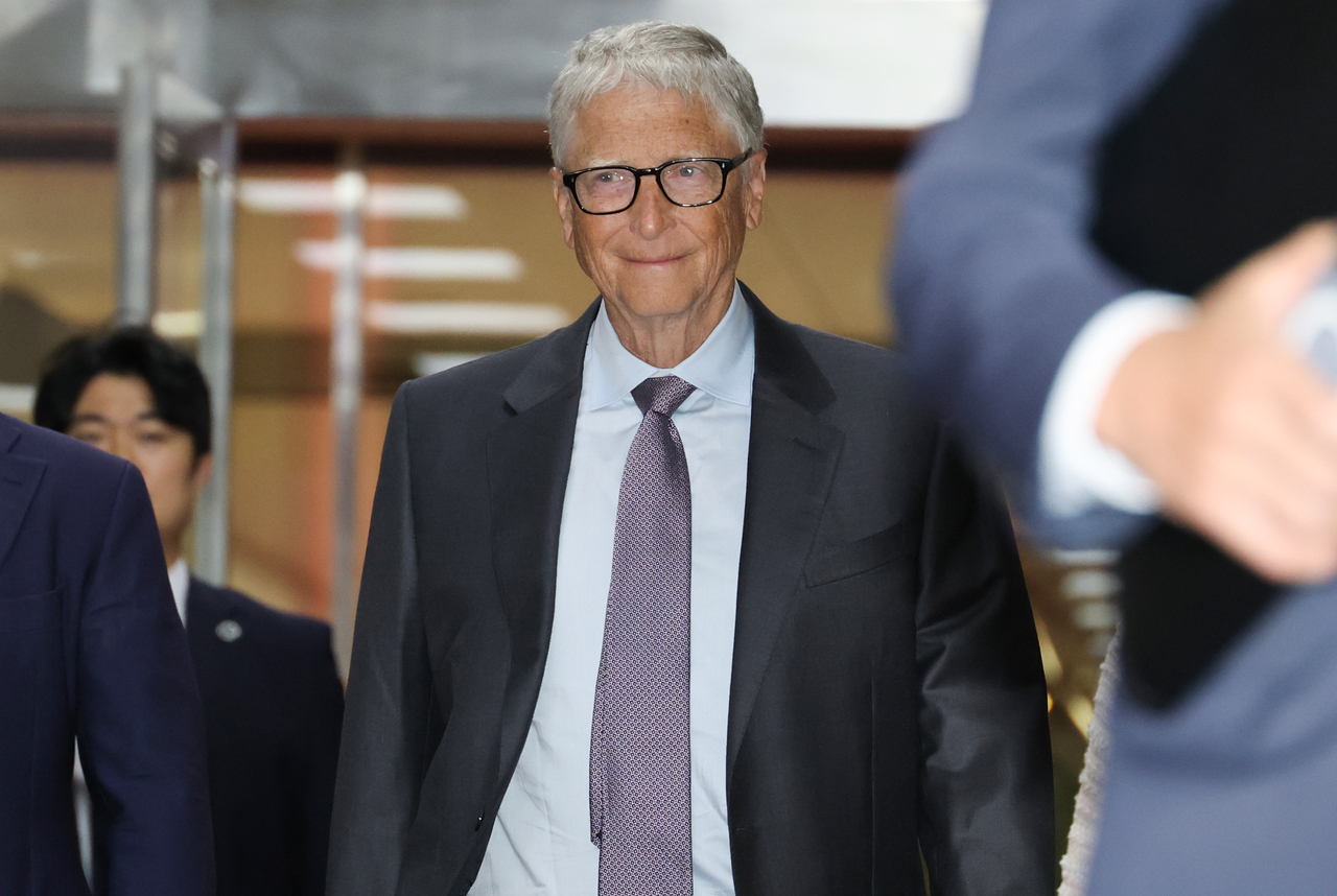 TerraPower Founder and Chairman Bill Gates arrives at the office of National Assembly Speaker Cho Jeong-sik for a meeting on Friday. (Yonhap)