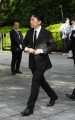 Japan PM sends offering to Yasukuni Shrine, refrains from visit