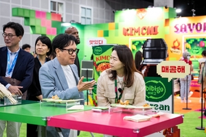 CJ chair visits KCON LA with same founding spirit