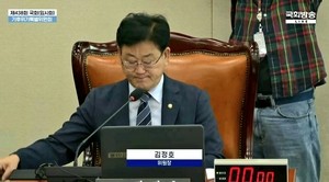 ‘선형 경로’ 탄소중립법 국회 통과에 온실가스 감축 부담 던 정부[세종백블]