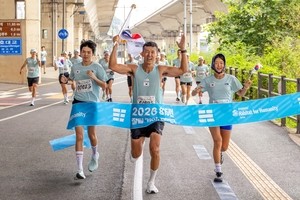 독립유공자 후손 돕기 ‘감사 마라톤’ 100억원 모았다..가수 션 등 마라톤의 2배, 81.5㎞ 완주[함영훈의 멋·맛·쉼]