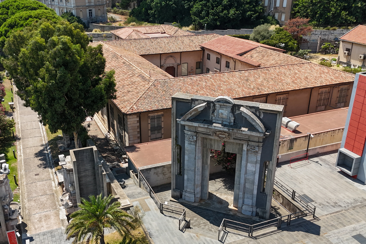An aerial view of the Museo Regionale di Messina, where four artworks by 15th-century painter Antonello da Messina were stolen overnight, in Messina, Sicily, Sunday.    (Reuters-Yonhap)