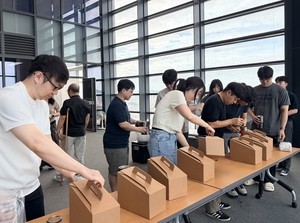 버려지는 텀블러가 화분으로…한국사회보장정보원, 생활 속 자원순환 실천