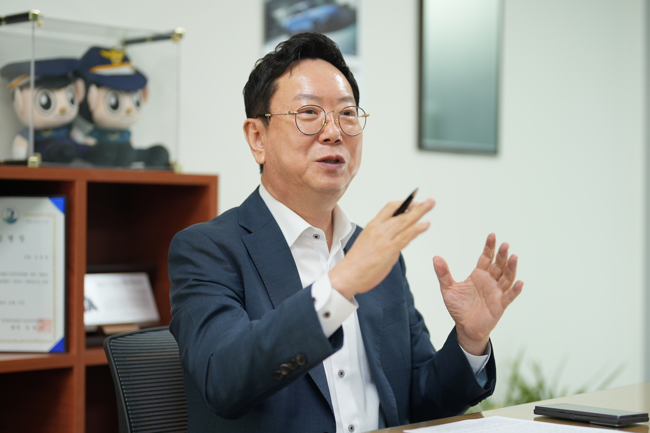 Kim speaks about strengthening local tourism competitiveness and key Songpa issues including the Olympic Village apartment reconstruction. (Yang Jeong-won)