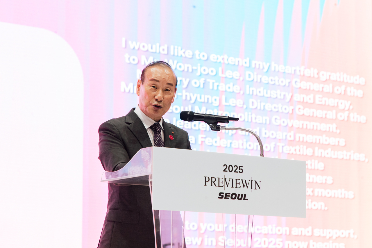 Korea Federation of Textile Industries Chairman Choi Byung-oh delivers an opening address at Preview in Seoul 2025 at COEX in Seoul in August last year. [Korea Federation of Textile Industries]