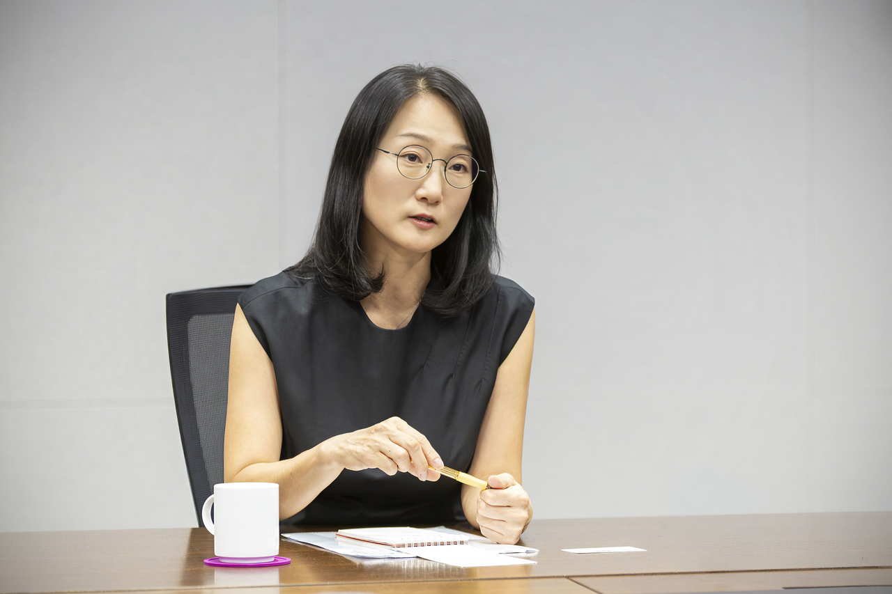 Park Yoo-kyung (Shin & Kim)