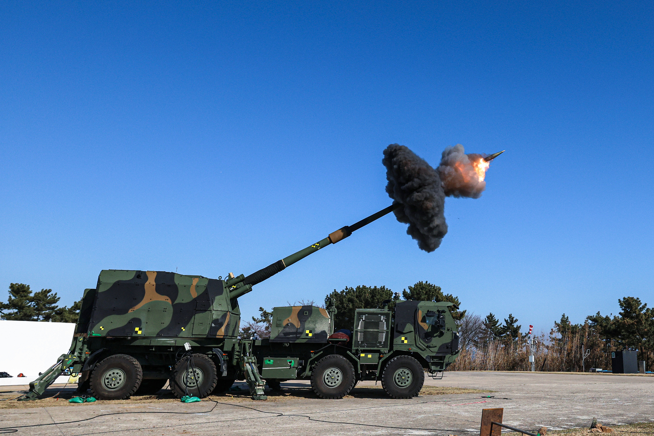 Hanwha Aerospace’s K9 Mobile Howitzer undergoes a live-fire test at a testing facility operated by the Agency for Defense Development. (Hanwha Aerospace)