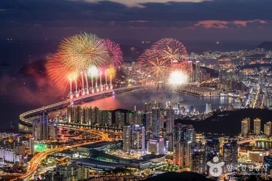 부산 광안리 야경 [한국관광공사 제공]