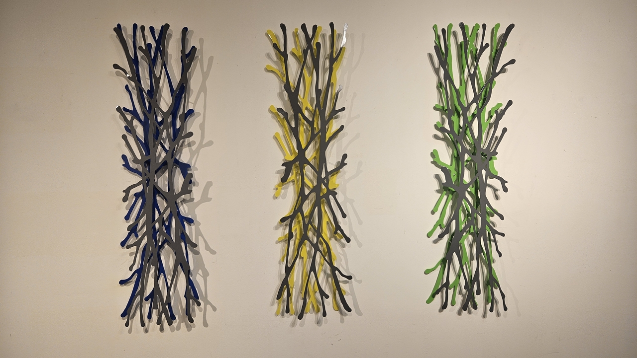 View of Kwon Chi-gyu pieces featured in "Genesis — Traces of Becoming." (AIF Art Management)