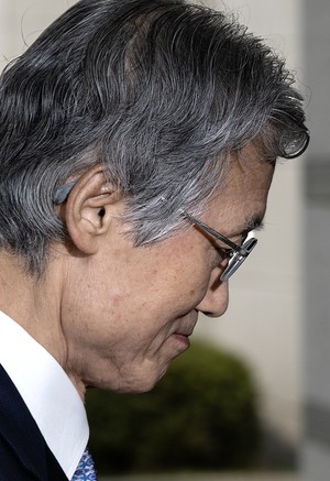 [헤럴드pic] 굳게 다문 입