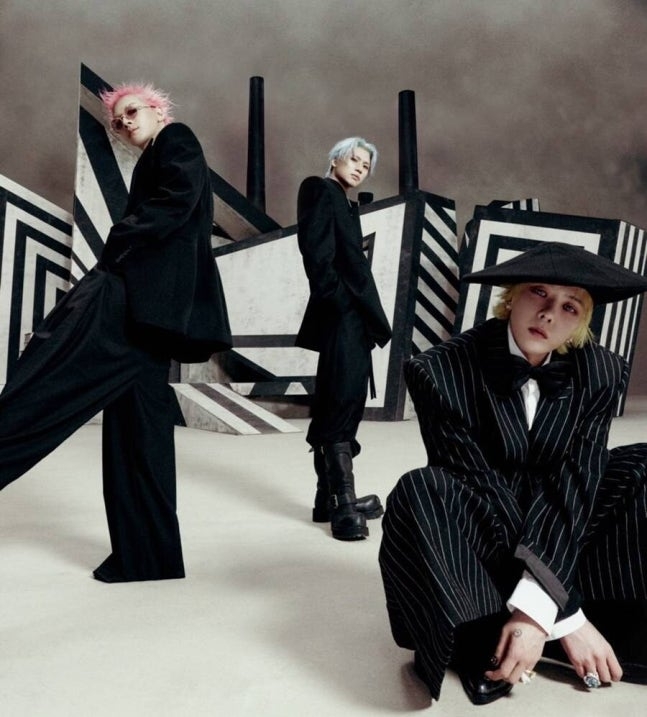 Big Bang’s “Biiig” Tops Charts, Kicks Off 20th Anniversary Tour!