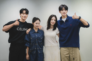 문상민X신시아→‘그해 우리는’ 이나은 작가 표 넷플 청춘 로코 ‘담을 넘지 마시오’ 제작 확정 (공식)
