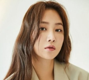 소유 “난자 냉동 고민했지만 바늘 공포 때문에”…매일 맞는 주사, 어떤 과정이길래